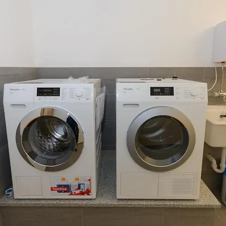 アパート Familienwohnung Wildspitze Am Sonnenhang